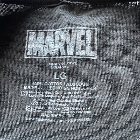 Marvel Mad Engine Dead Pool Versus Taco Graphic Tee - Picture 4 of 9